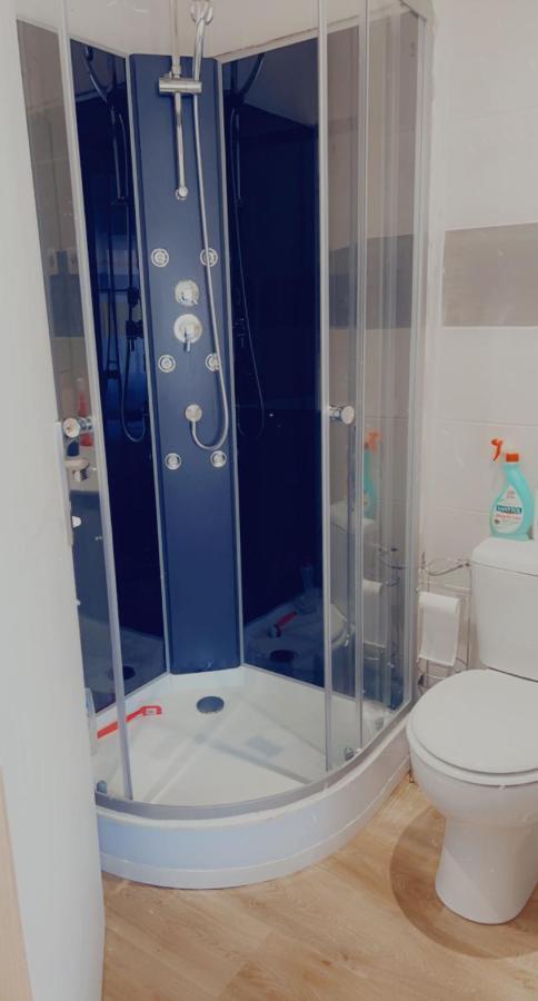 Clem Apartment Кале Екстериор снимка